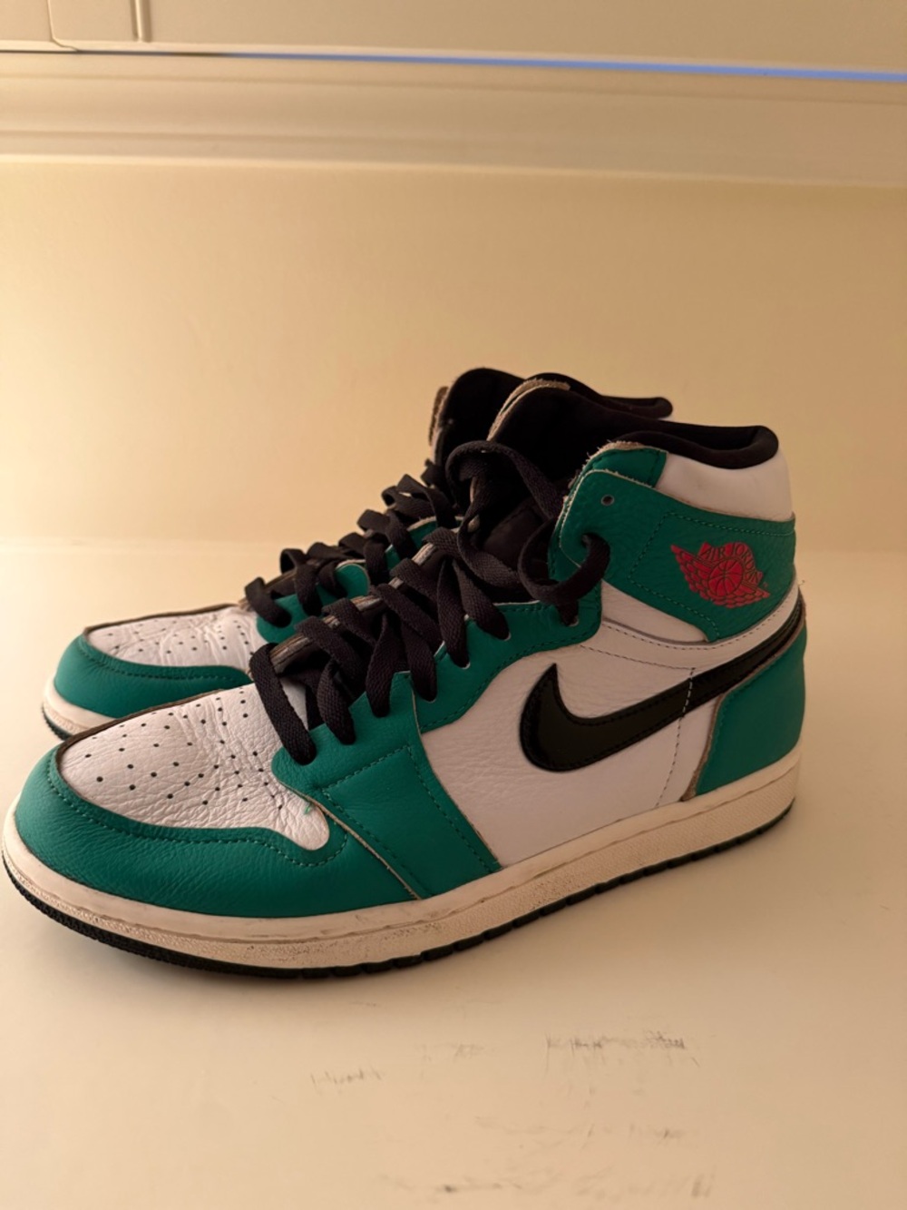 Nike Air Jordan 1 High Green White Black